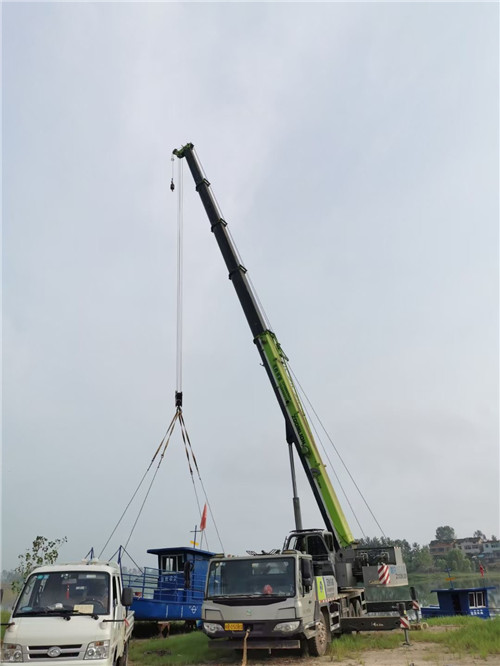 武汉市桥梁建设吊装案例